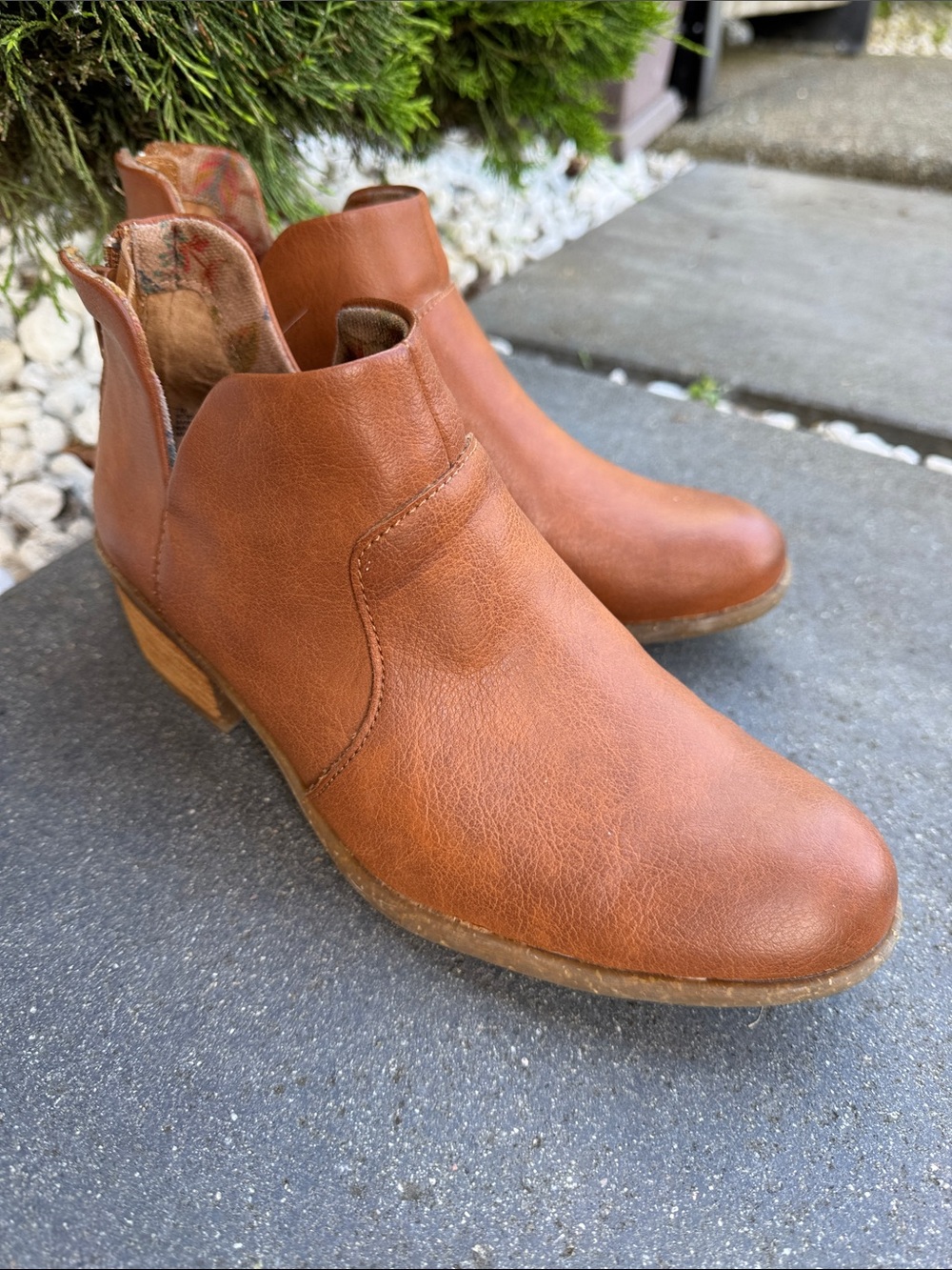 boc Cognac Leather Chukka Booties